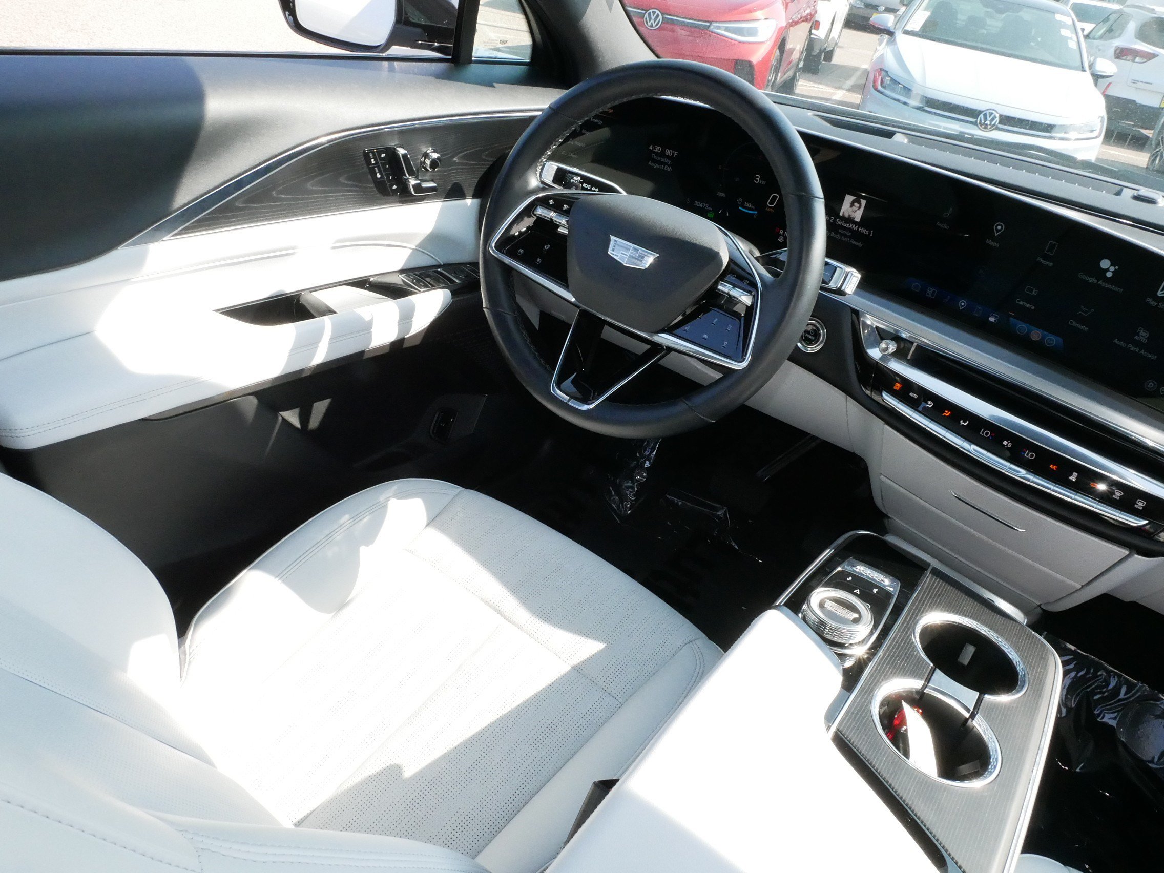 Used 2024 Cadillac Lyriq Sport RWD image 9