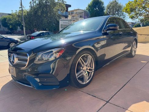 Used 2017 Mercedes-Benz E 300 image 2