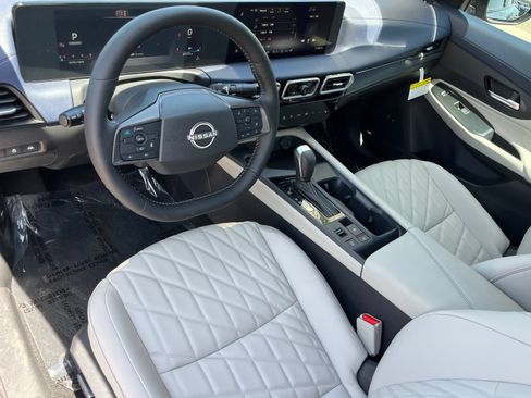 New 2026 Nissan Sentra SL w/ Floor Mat Package FWD image 16