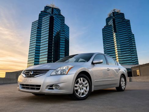 Used 2012 Nissan Altima 2.5 S w/ Value Pkg FWD image 1