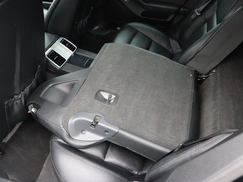 Used 2016 Porsche Panamera 4 image 26