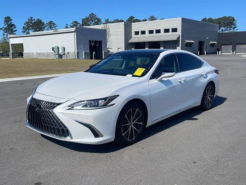 Used 2023 Lexus ES 350 w/ Premium Package image 3