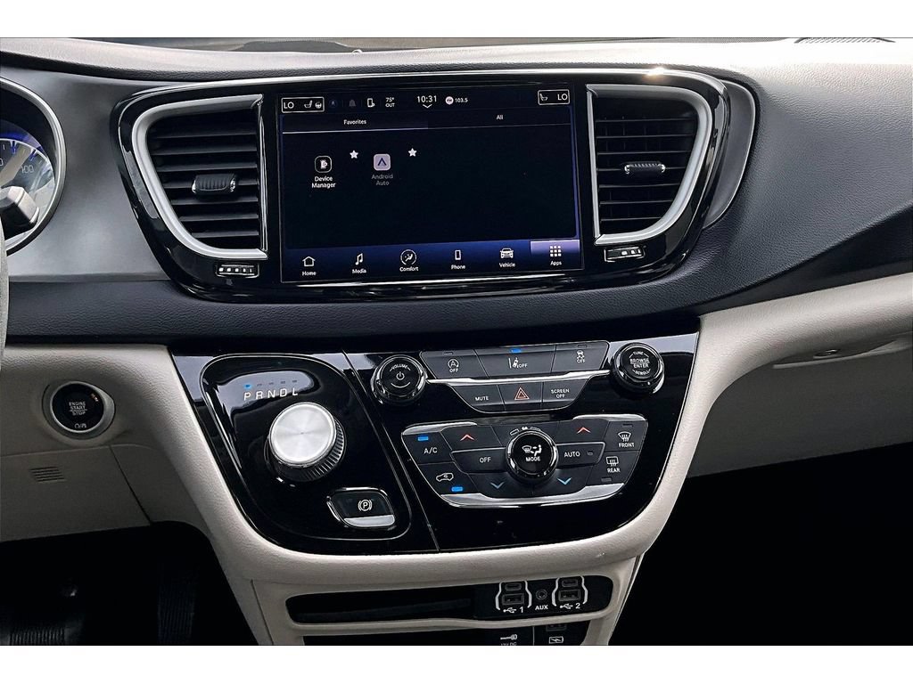 Used 2022 Chrysler Pacifica Touring-L FWD image 15