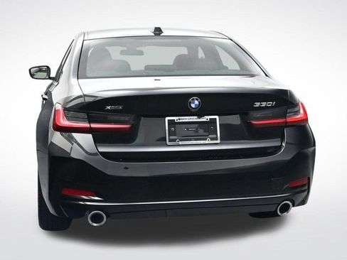 New 2026 BMW 330i xDrive Sedan w/ Convenience Package AWD/4WD image 4