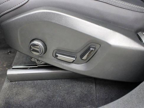 Certified 2025 Volvo XC90 B6 Plus AWD/4WD image 20