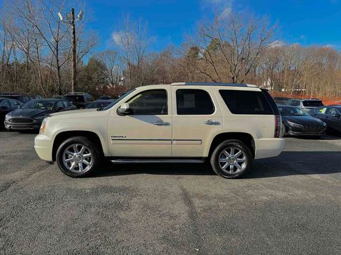 Used 2014 GMC Yukon Denali image 4
