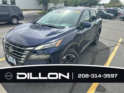 Used 2025 Nissan Rogue SV AWD/4WD image 5