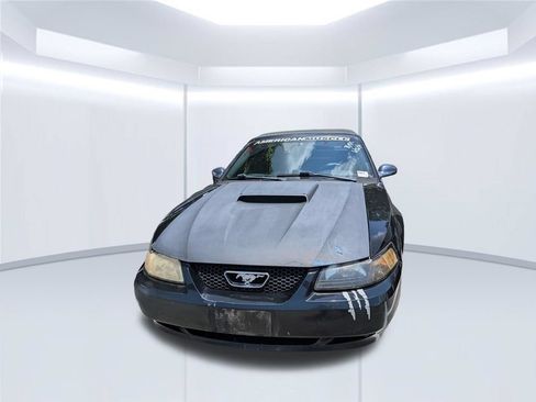 Used 2002 Ford Mustang GT RWD image 2