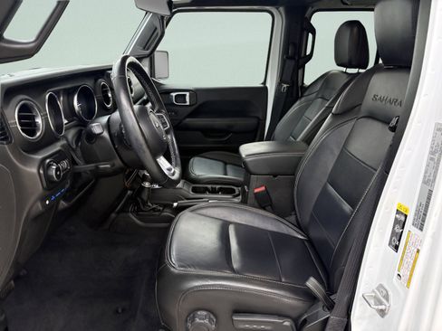 Used 2022 Jeep Wrangler Unlimited Sahara w/ Cold Weather Group image 12