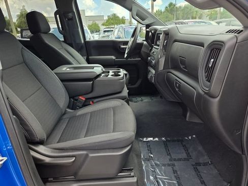 Used 2025 Chevrolet Silverado 1500 Custom w/ Turbomax Blackout Package AWD/4WD image 17