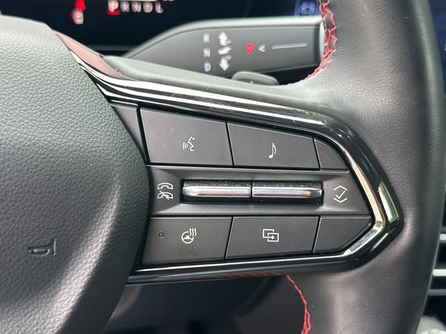 Certified 2026 Chevrolet Traverse RS w/ LPO, Floor Liner Package AWD/4WD image 32