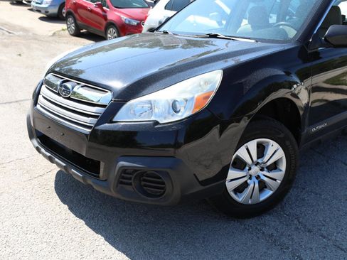 Used 2013 Subaru Outback 2.5i image 2