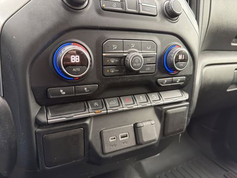 Used 2020 Chevrolet Silverado 1500 LT w/ All-Star Edition image 21