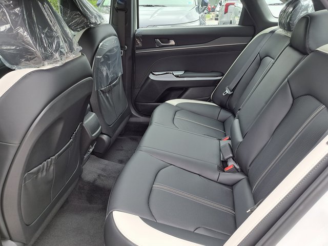 New 2026 Kia K5 GT-Line w/ GT-Line Premium Package FWD image 13