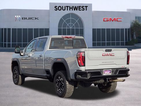 Certified 2024 GMC Sierra 2500 AT4X image 4