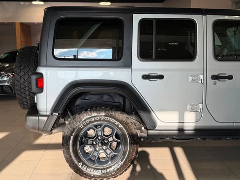 Used 2023 Jeep Wrangler Unlimited w/ Cold Weather Group AWD/4WD image 17