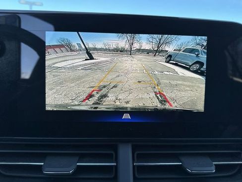 Used 2024 Chevrolet Trax LT image 14