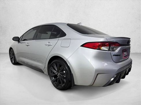 Used 2026 Toyota Corolla SE FWD image 5