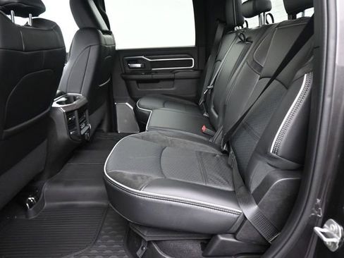 New 2026 RAM 2500 Laramie AWD/4WD image 27