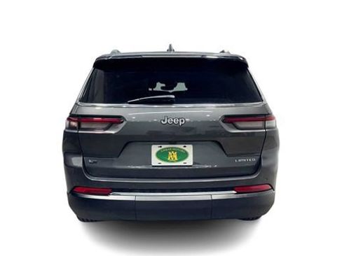 Used 2022 Jeep Grand Cherokee L Limited RWD image 3