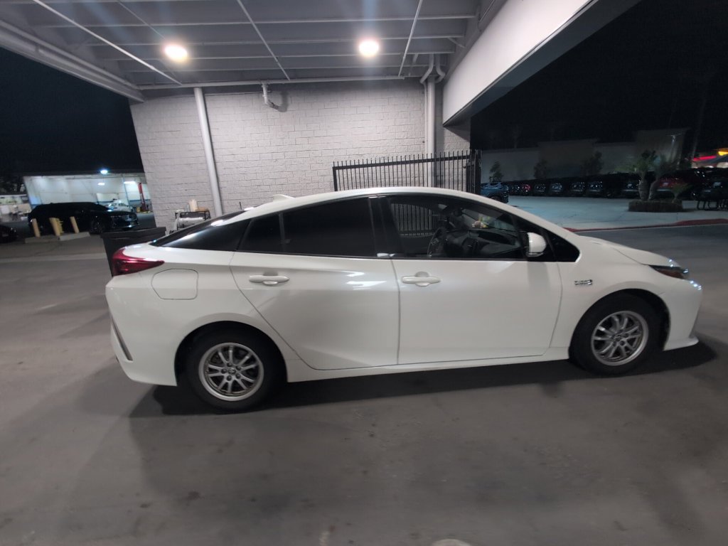 Used 2017 Toyota Prius Prime Premium w/ Carpet Mat Package FWD image 23