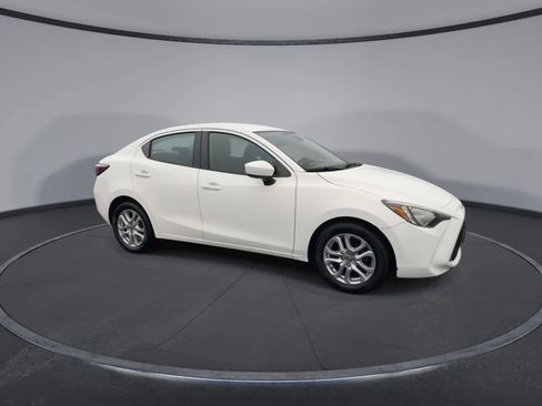 Used 2016 Scion iA image 2