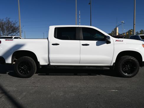 Used 2024 Chevrolet Silverado 1500 LT Trail Boss w/ Protection Package AWD/4WD image 11