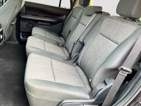 Used 2024 Ford Expedition XLT AWD/4WD image 23