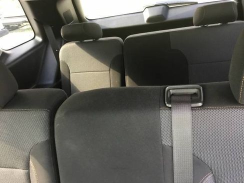 Used 2021 Chevrolet Traverse LS FWD image 11