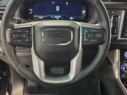 Used 2023 GMC Yukon XL Denali w/ LPO, Floor Liner Package image 30