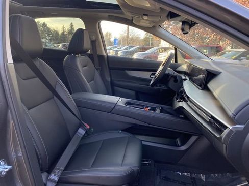 Used 2025 Nissan Murano SL image 33