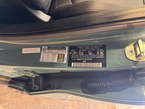 Certified 2024 Kia Seltos SX w/ SX Sunroof Package image 31