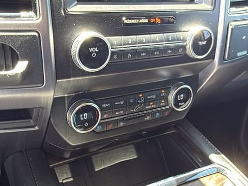Used 2020 Ford Expedition Platinum RWD image 19