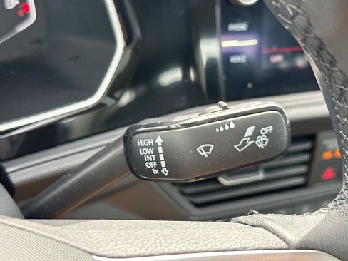 Used 2022 Volkswagen Jetta SEL image 24