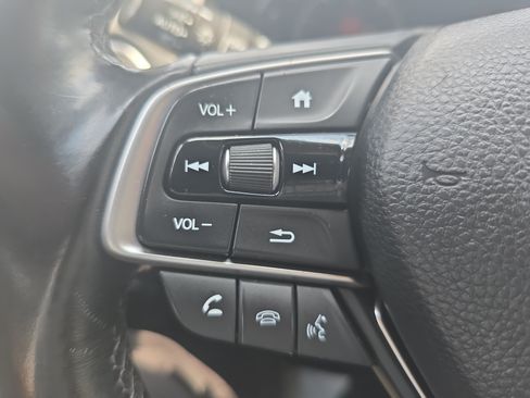 Used 2018 Honda Accord EX-L image 16