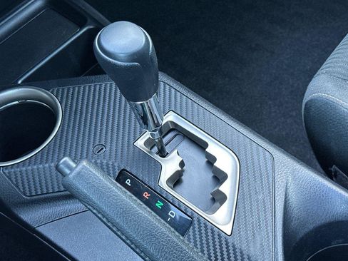 Used 2015 Toyota RAV4 XLE image 21