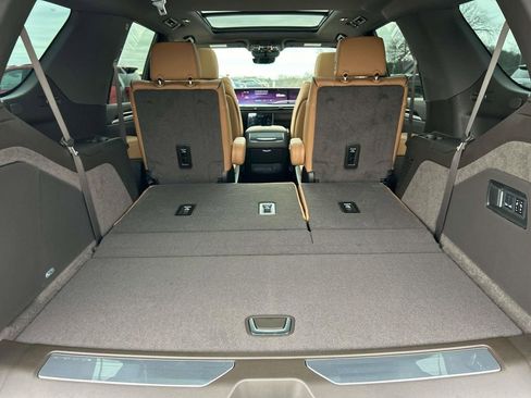 New 2026 Cadillac Escalade Luxury w/ Touring Package image 12