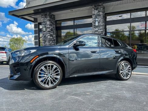 Used 2025 BMW X2 M35i image 2