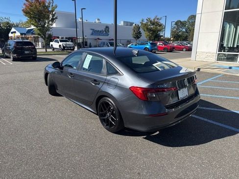Used 2022 Honda Civic Sport image 6