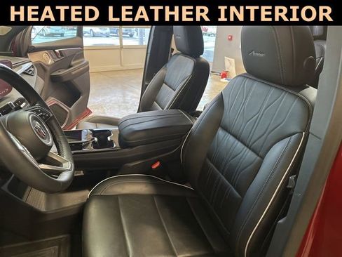 Used 2025 Buick Enclave Avenir w/ Super Cruise Package image 17