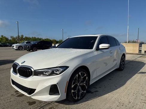 Used 2025 BMW 330i 330i w/ M Sport Package image 7