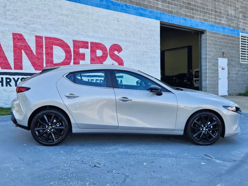 Used 2024 MAZDA MAZDA3 s FWD image 8