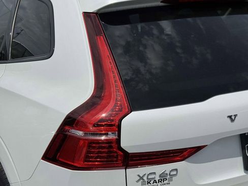 Used 2023 Volvo XC60 B5 Ultimate AWD/4WD image 11