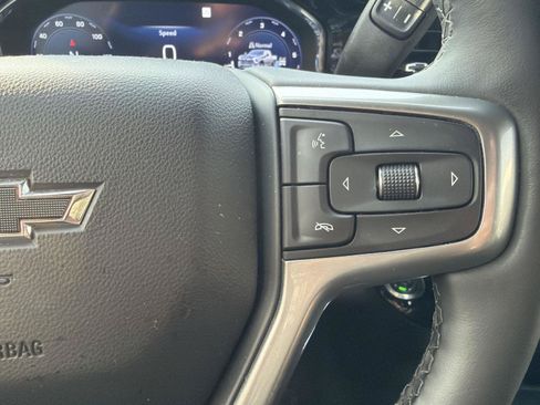 Used 2025 Chevrolet Silverado 2500 LTZ w/ LTZ Plus Package AWD/4WD image 13