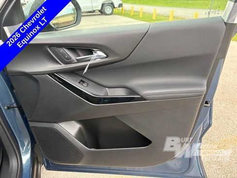 New 2026 Chevrolet Equinox LT w/ Convenience Package II FWD image 28
