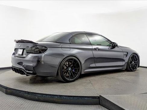 Used 2015 BMW M4 Convertible image 30