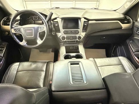 Used 2016 GMC Yukon SLT w/ HD Trailering Package image 26