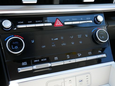 Certified 2026 Hyundai Santa Fe SEL AWD/4WD image 22