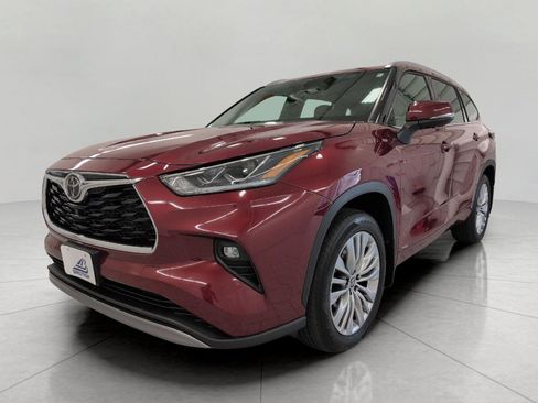 Used 2026 Toyota Highlander Platinum AWD/4WD image 12