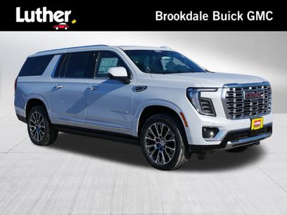 New 2026 GMC Yukon XL Denali w/ Sun & Power Step Package
